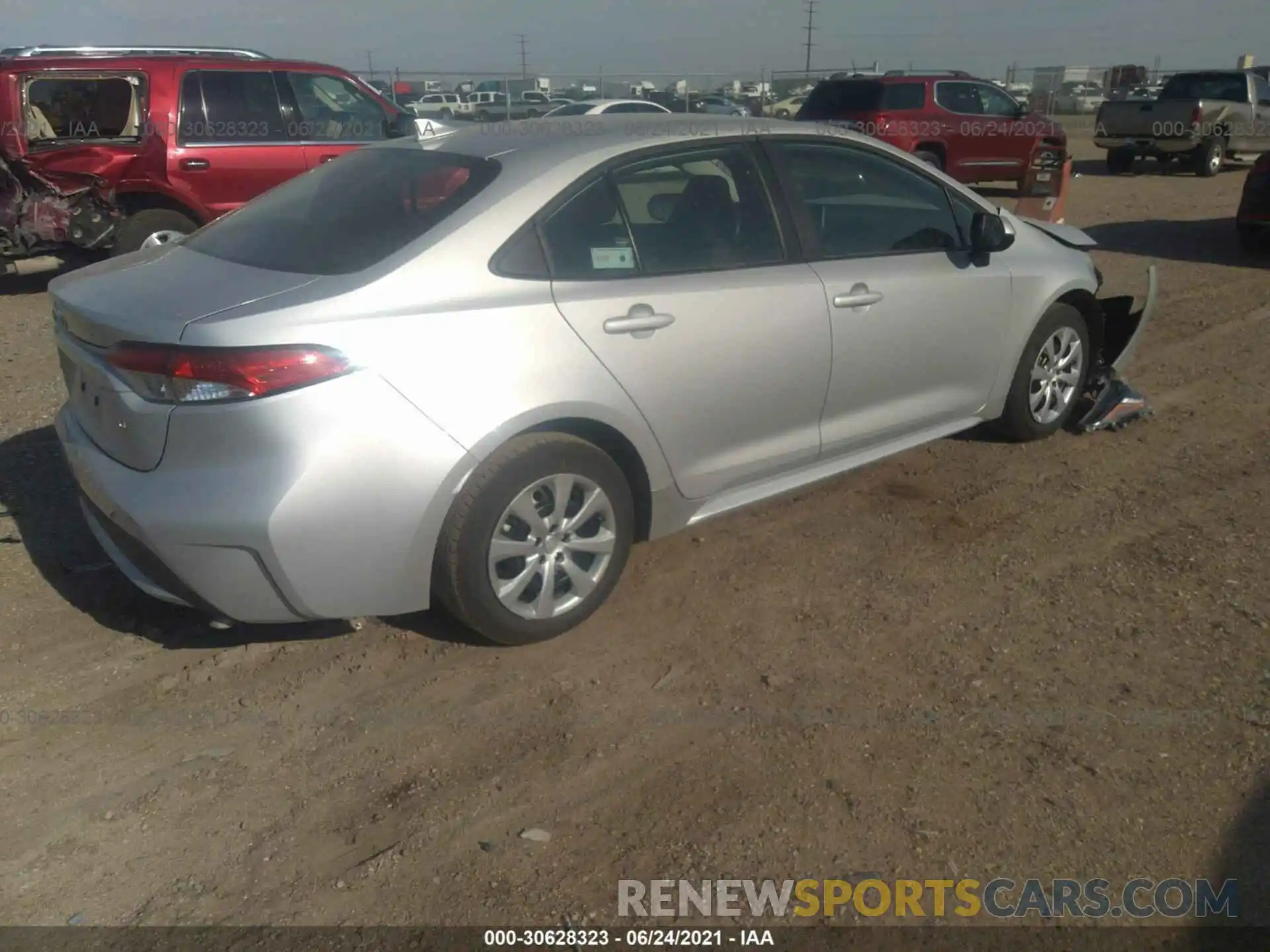 4 Photograph of a damaged car 5YFEPMAE8MP209520 TOYOTA COROLLA 2021