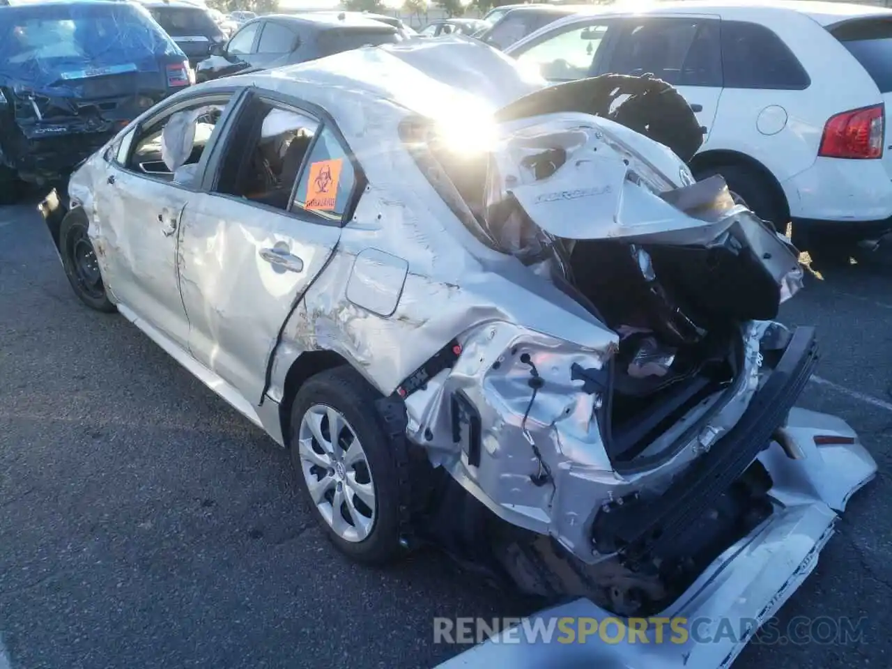 3 Photograph of a damaged car 5YFEPMAE8MP210005 TOYOTA COROLLA 2021