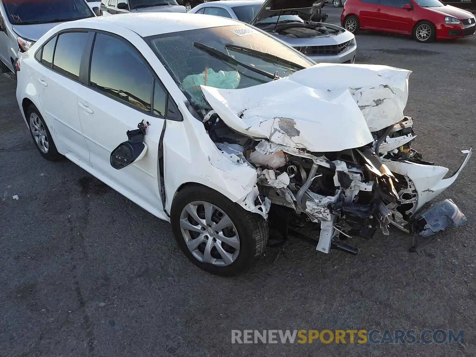 1 Photograph of a damaged car 5YFEPMAE8MP210361 TOYOTA COROLLA 2021