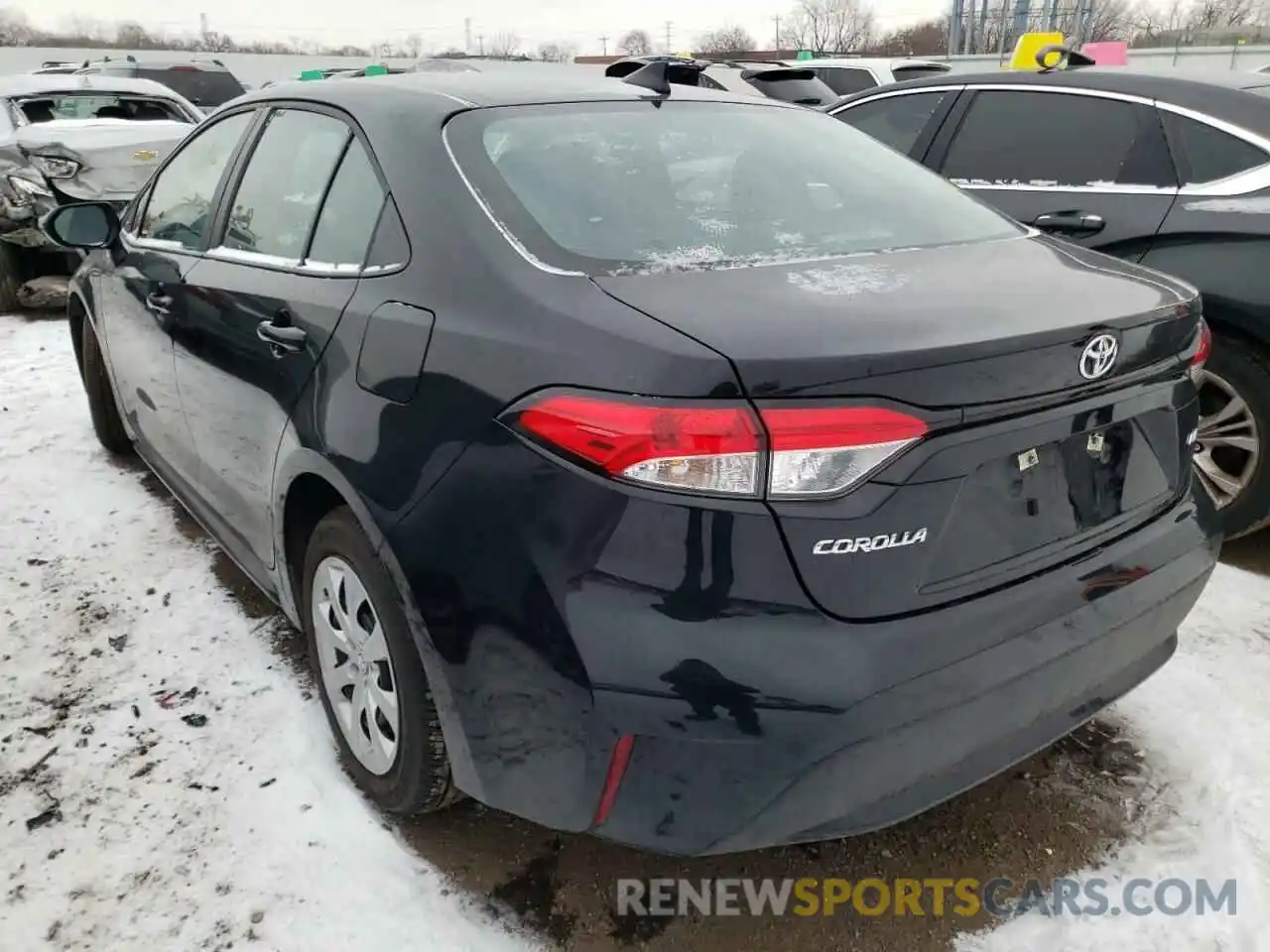 3 Photograph of a damaged car 5YFEPMAE8MP211896 TOYOTA COROLLA 2021