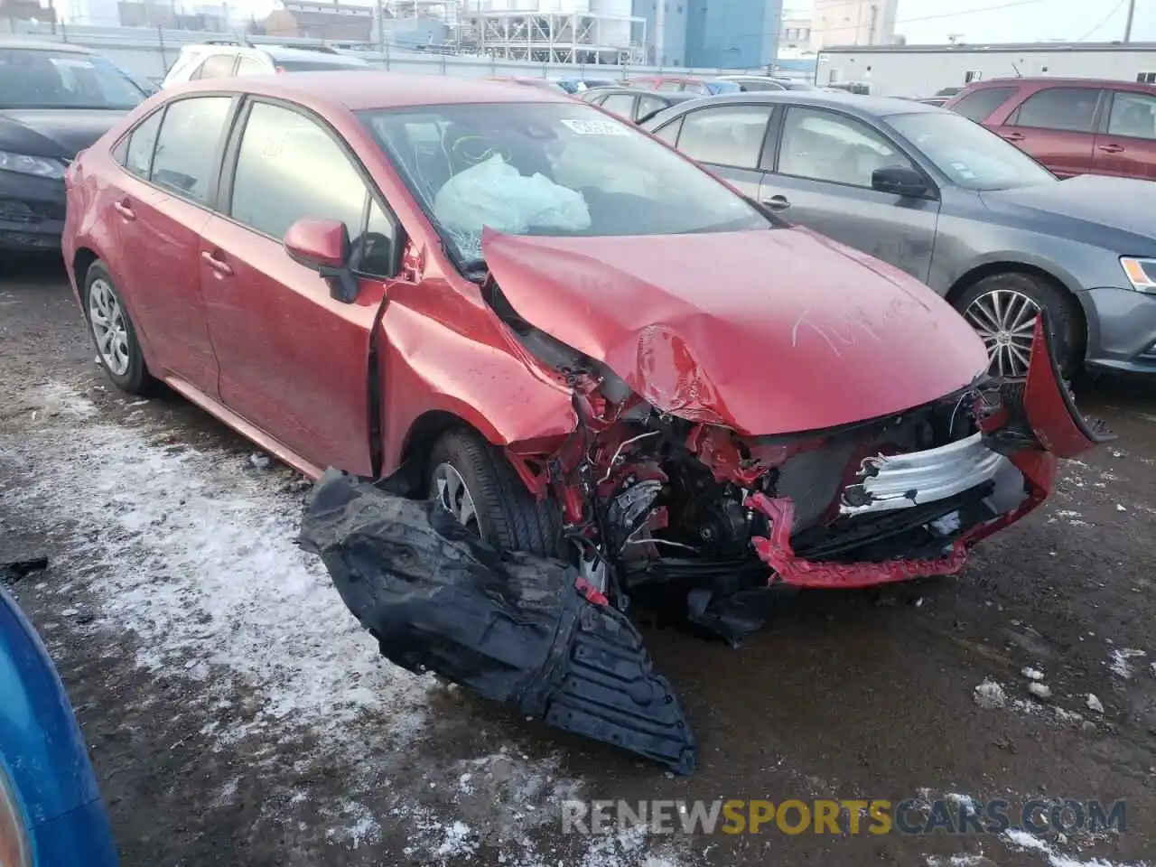 1 Photograph of a damaged car 5YFEPMAE8MP212224 TOYOTA COROLLA 2021