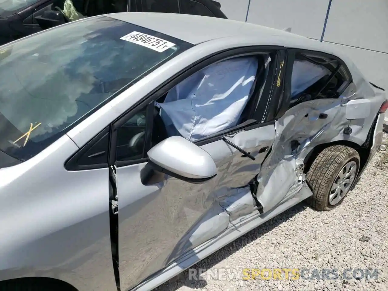 9 Photograph of a damaged car 5YFEPMAE8MP213146 TOYOTA COROLLA 2021