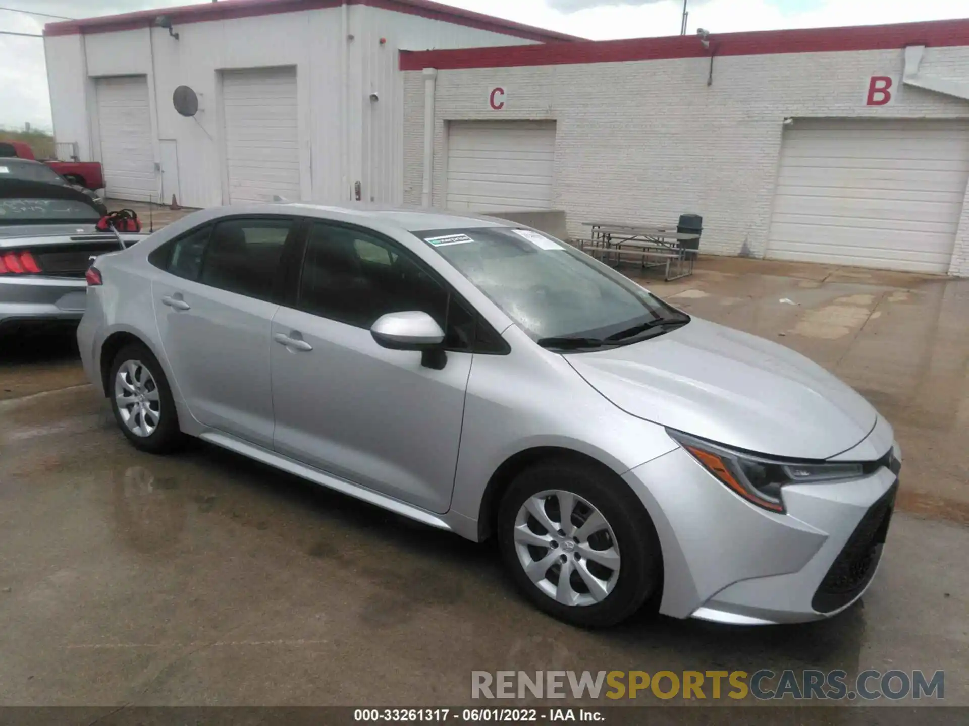 1 Photograph of a damaged car 5YFEPMAE8MP213227 TOYOTA COROLLA 2021