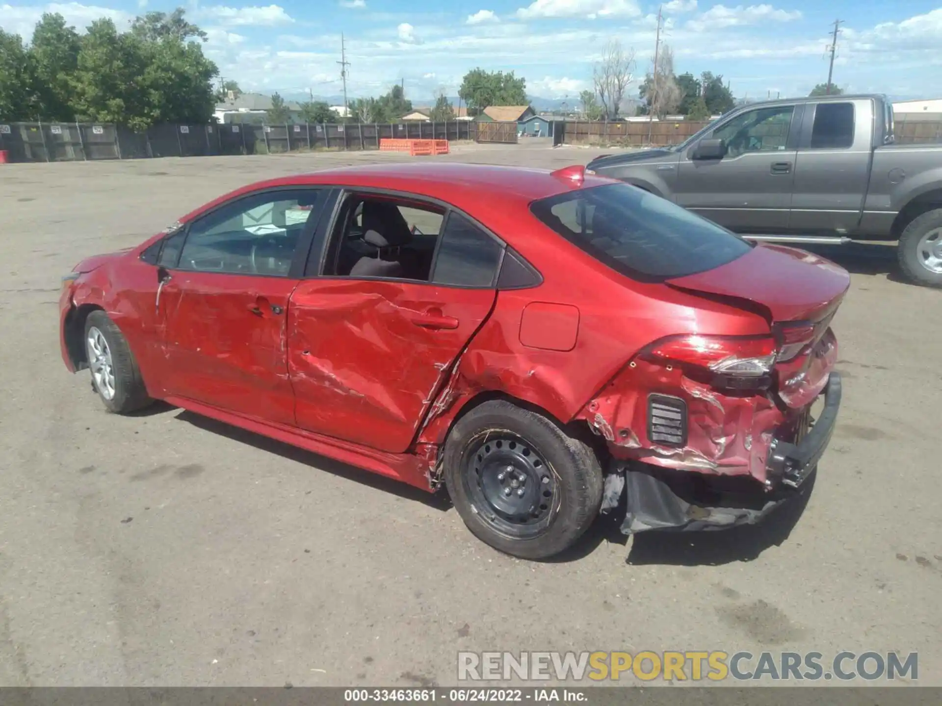 3 Photograph of a damaged car 5YFEPMAE8MP213700 TOYOTA COROLLA 2021