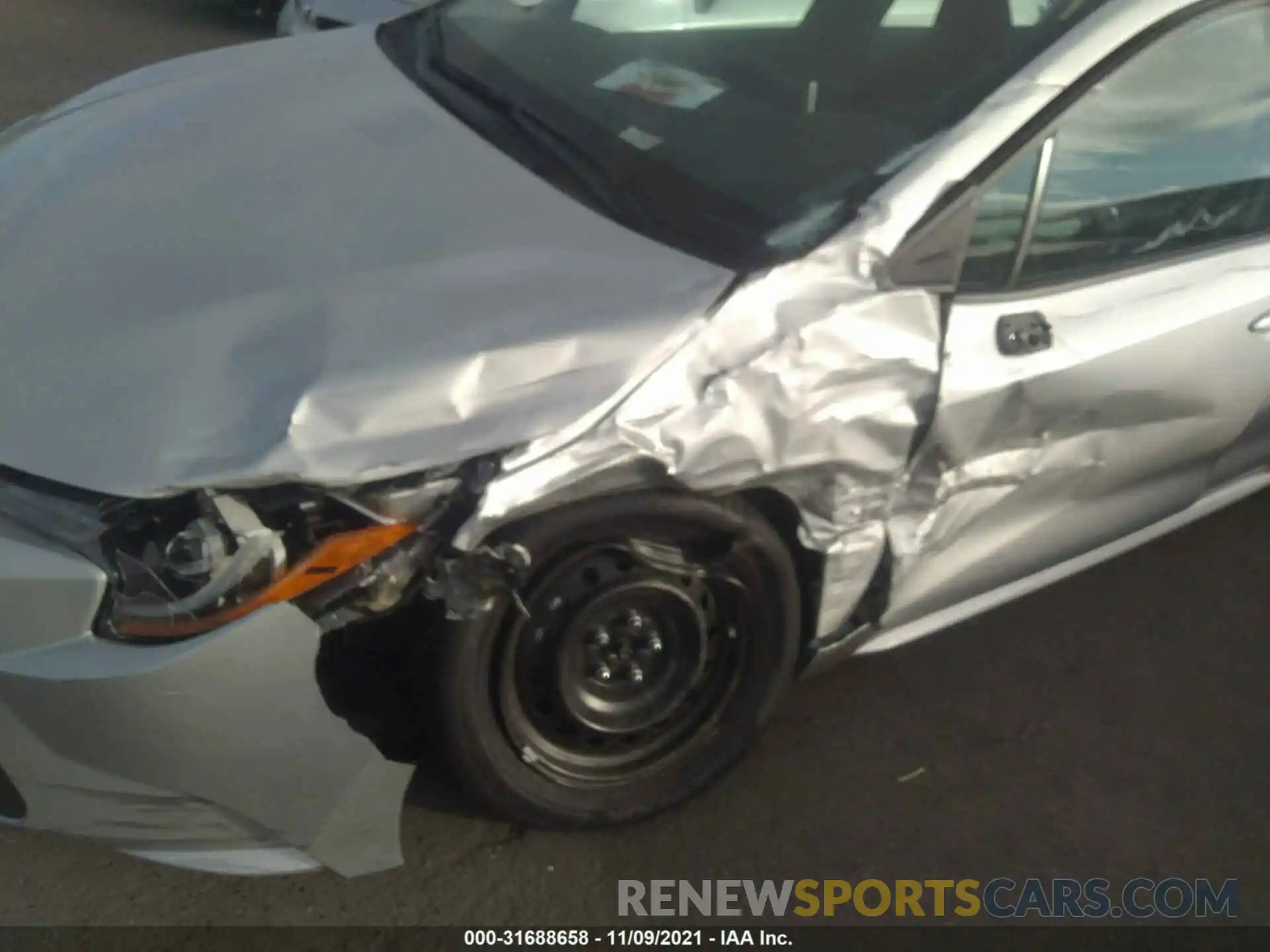 6 Photograph of a damaged car 5YFEPMAE8MP215799 TOYOTA COROLLA 2021