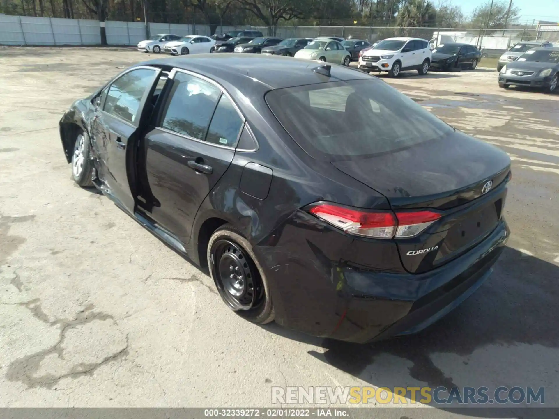 3 Photograph of a damaged car 5YFEPMAE8MP216161 TOYOTA COROLLA 2021