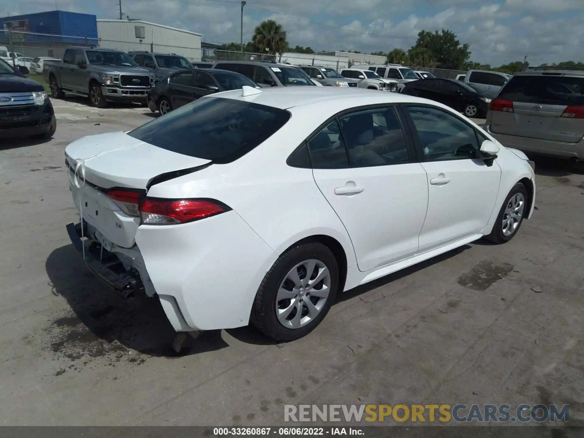 4 Photograph of a damaged car 5YFEPMAE8MP216760 TOYOTA COROLLA 2021