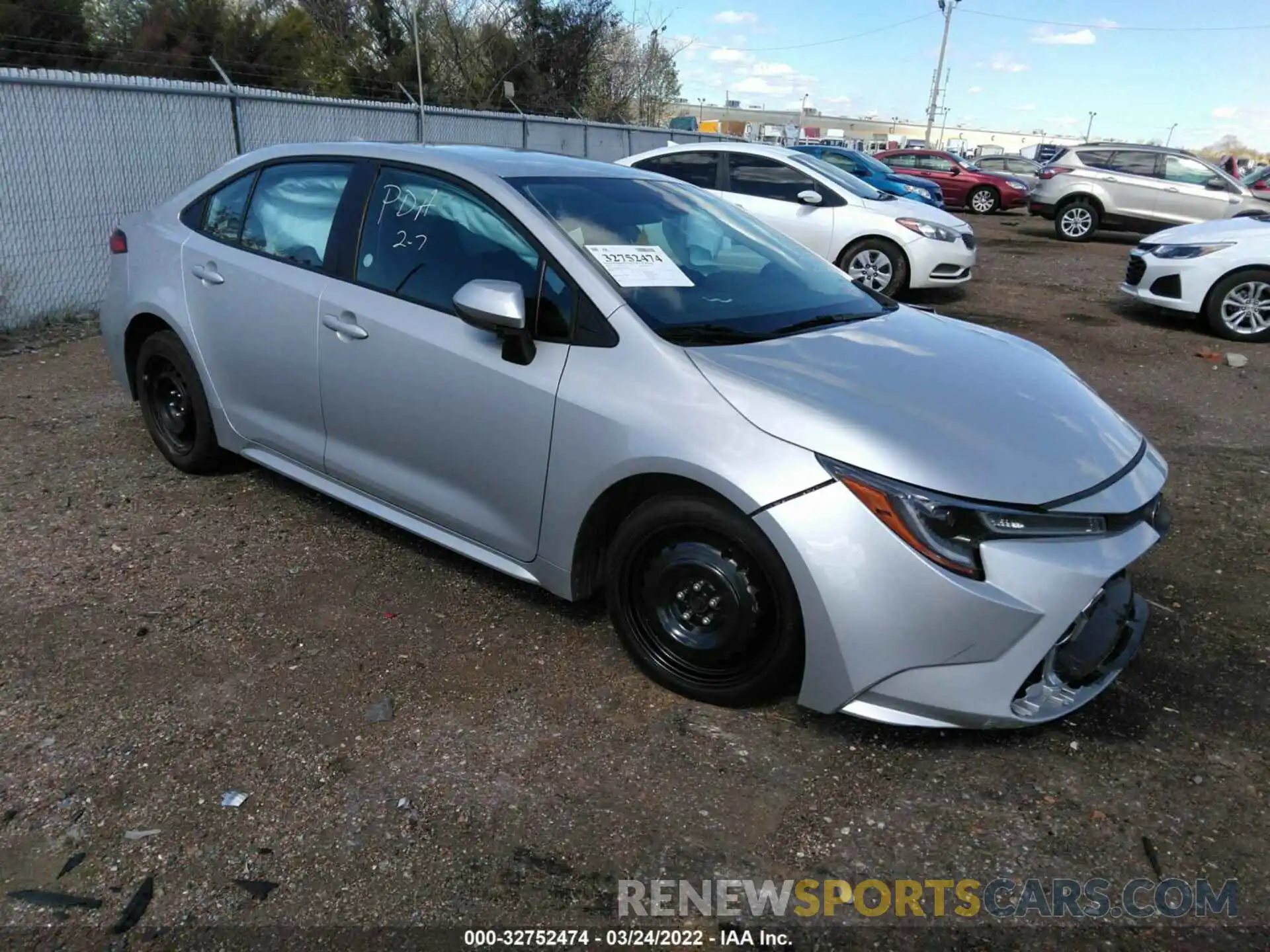 1 Photograph of a damaged car 5YFEPMAE8MP219044 TOYOTA COROLLA 2021