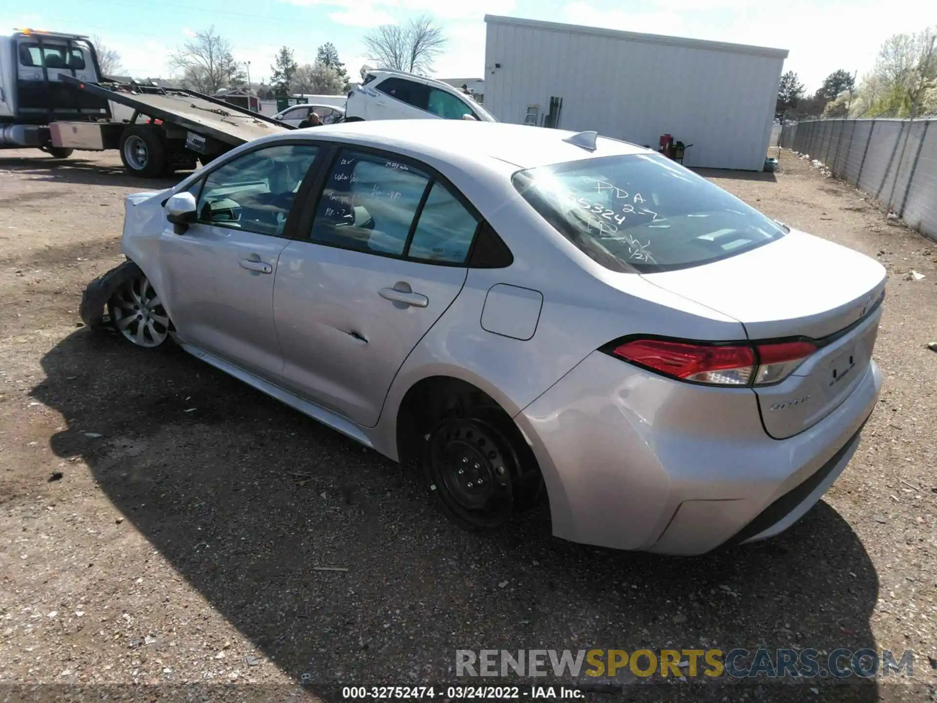 3 Photograph of a damaged car 5YFEPMAE8MP219044 TOYOTA COROLLA 2021