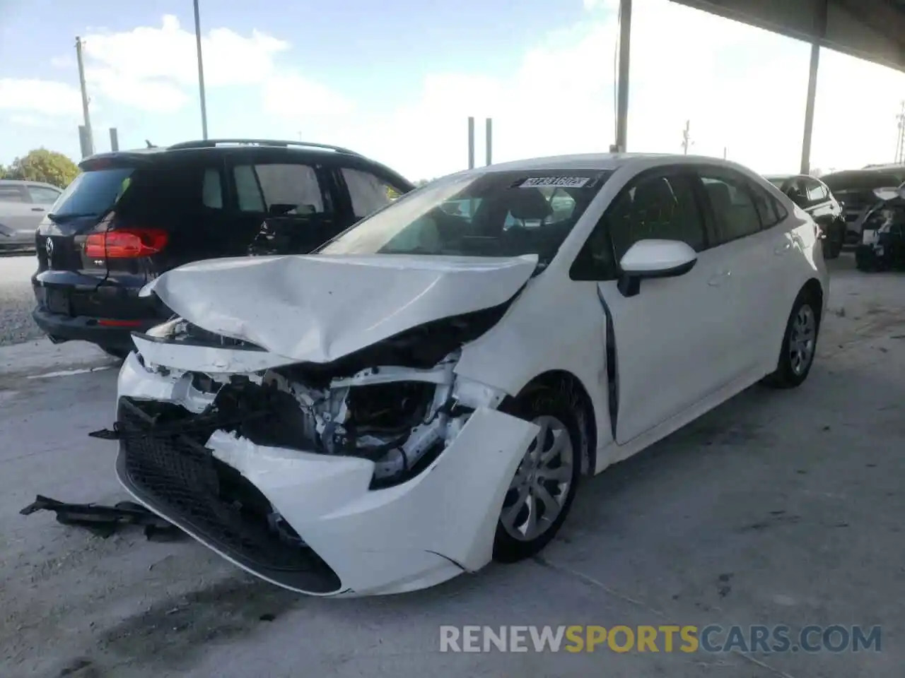 2 Photograph of a damaged car 5YFEPMAE8MP220369 TOYOTA COROLLA 2021