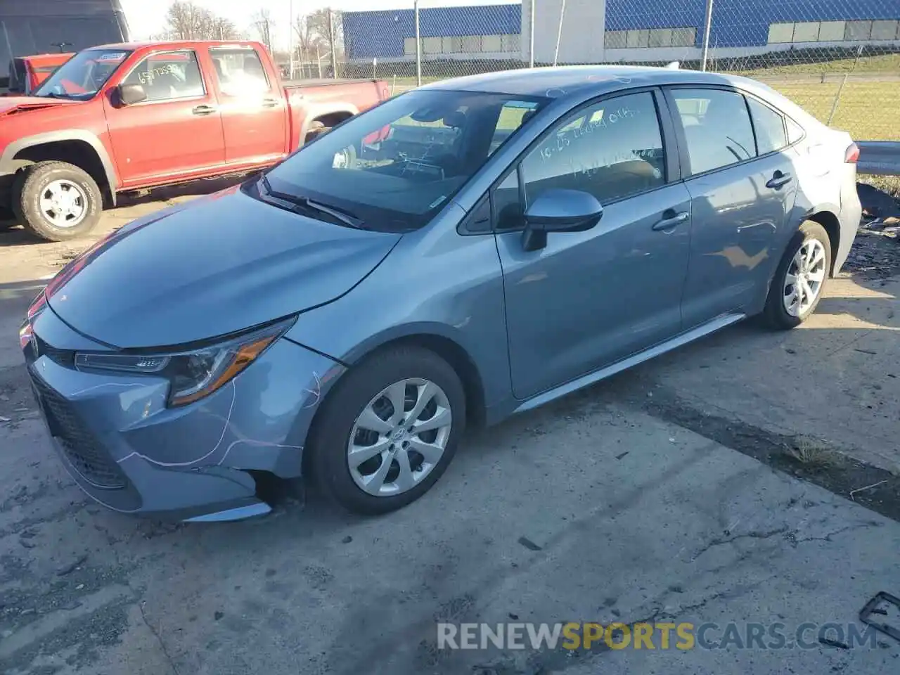 1 Photograph of a damaged car 5YFEPMAE8MP221327 TOYOTA COROLLA 2021