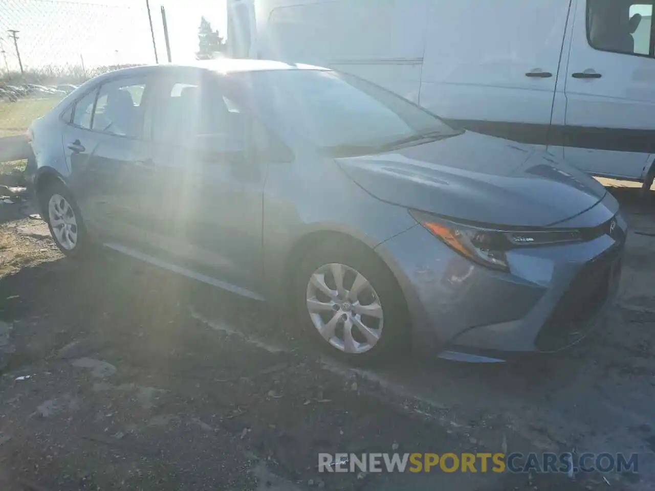 4 Photograph of a damaged car 5YFEPMAE8MP221327 TOYOTA COROLLA 2021