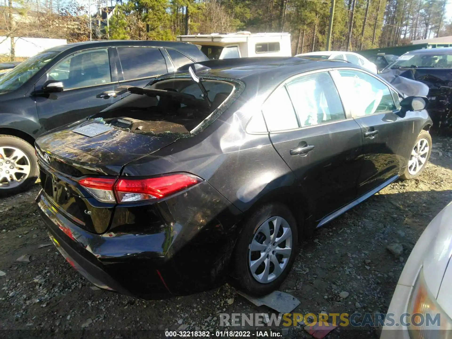 4 Photograph of a damaged car 5YFEPMAE8MP222087 TOYOTA COROLLA 2021