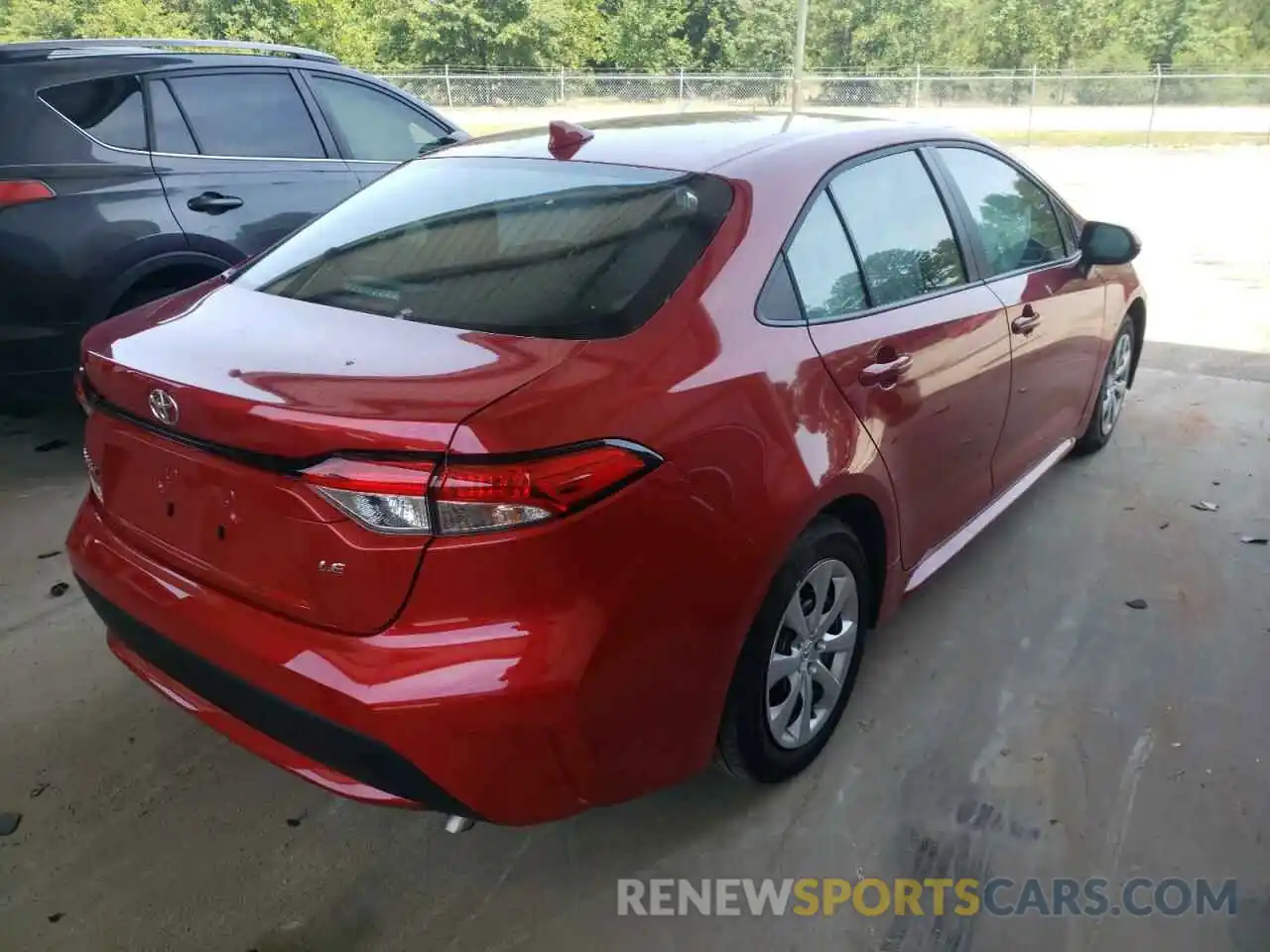 4 Photograph of a damaged car 5YFEPMAE8MP222400 TOYOTA COROLLA 2021