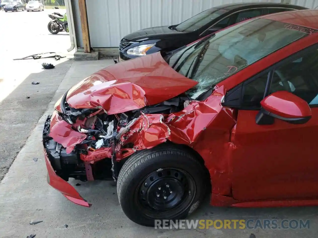 9 Photograph of a damaged car 5YFEPMAE8MP222400 TOYOTA COROLLA 2021