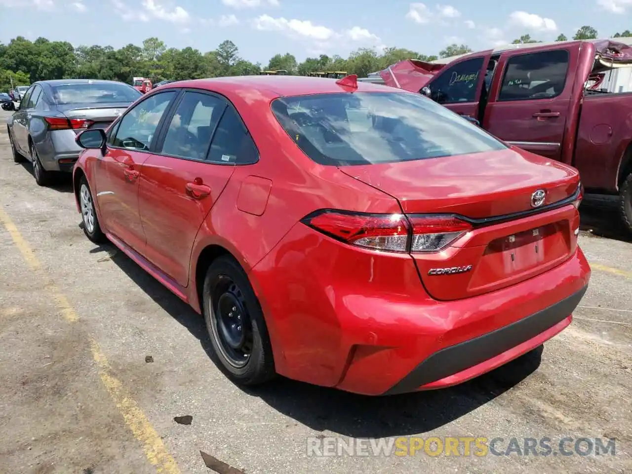 3 Photograph of a damaged car 5YFEPMAE8MP223885 TOYOTA COROLLA 2021