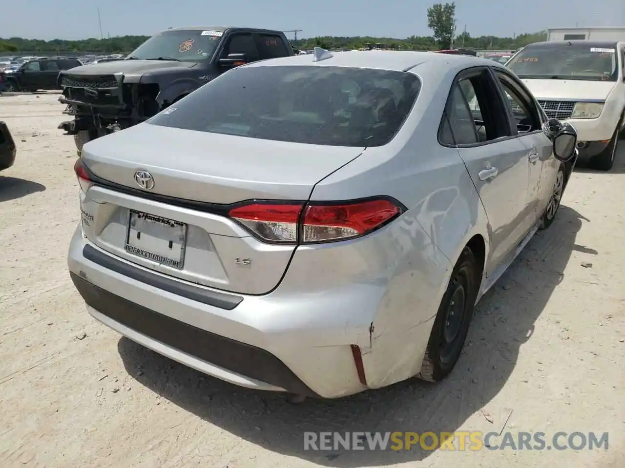 4 Photograph of a damaged car 5YFEPMAE8MP224941 TOYOTA COROLLA 2021