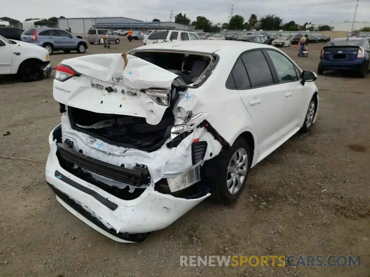 4 Photograph of a damaged car 5YFEPMAE8MP231436 TOYOTA COROLLA 2021