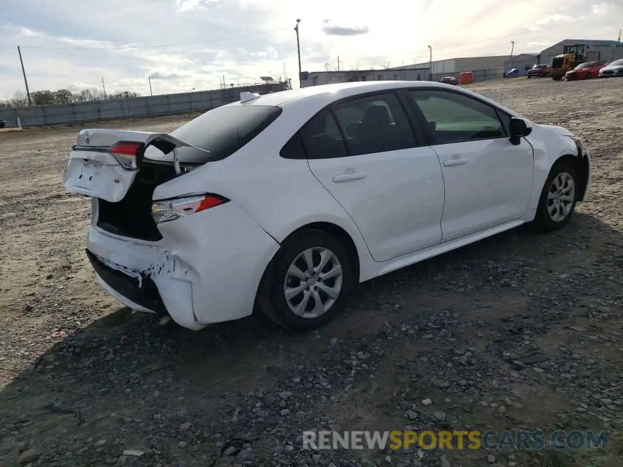 4 Photograph of a damaged car 5YFEPMAE8MP231680 TOYOTA COROLLA 2021