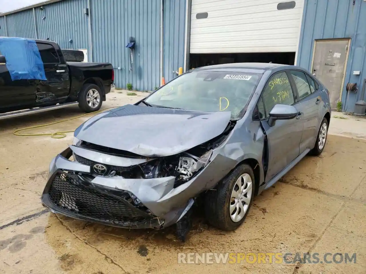 2 Photograph of a damaged car 5YFEPMAE8MP232294 TOYOTA COROLLA 2021