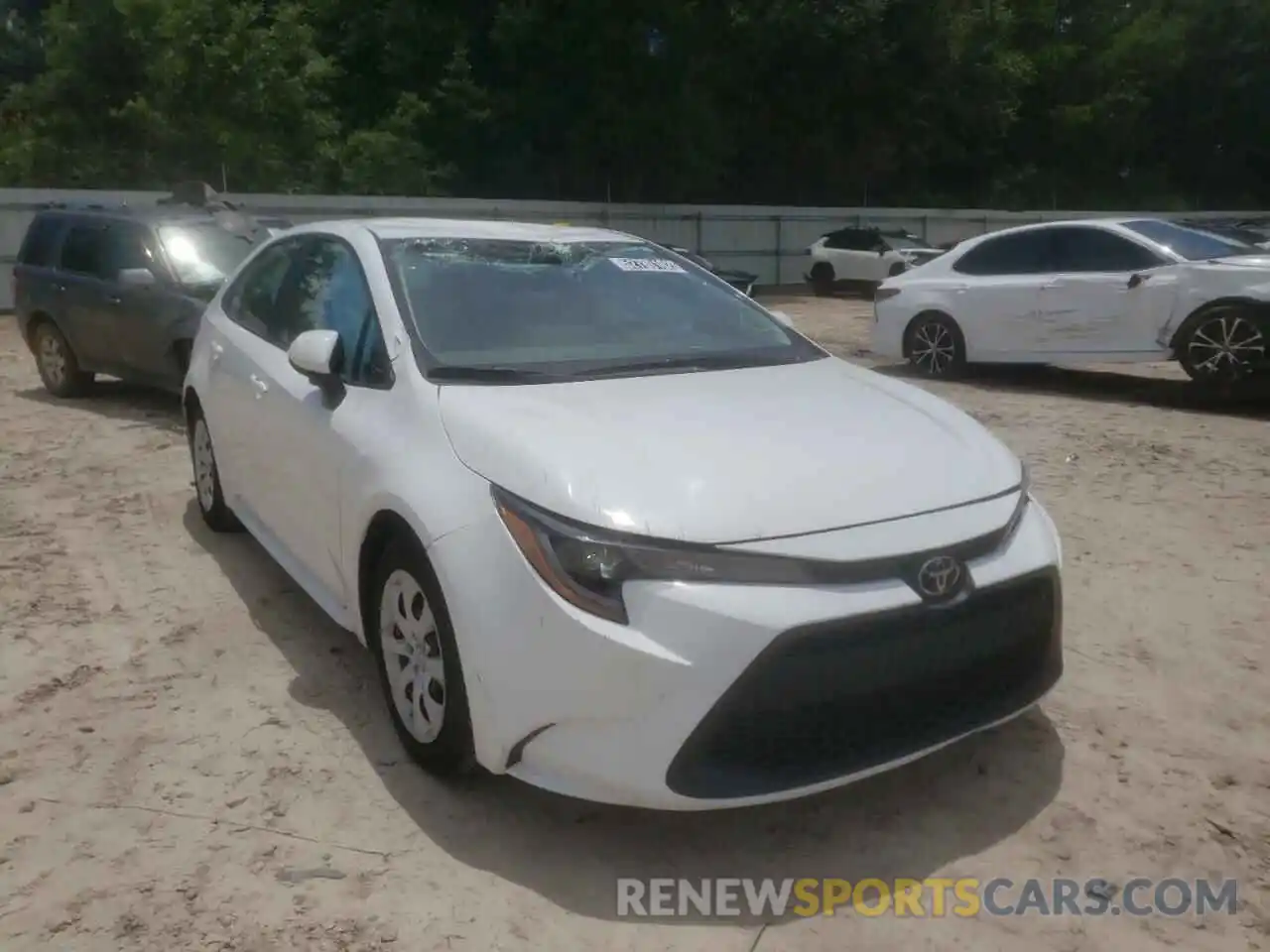 1 Photograph of a damaged car 5YFEPMAE8MP234174 TOYOTA COROLLA 2021