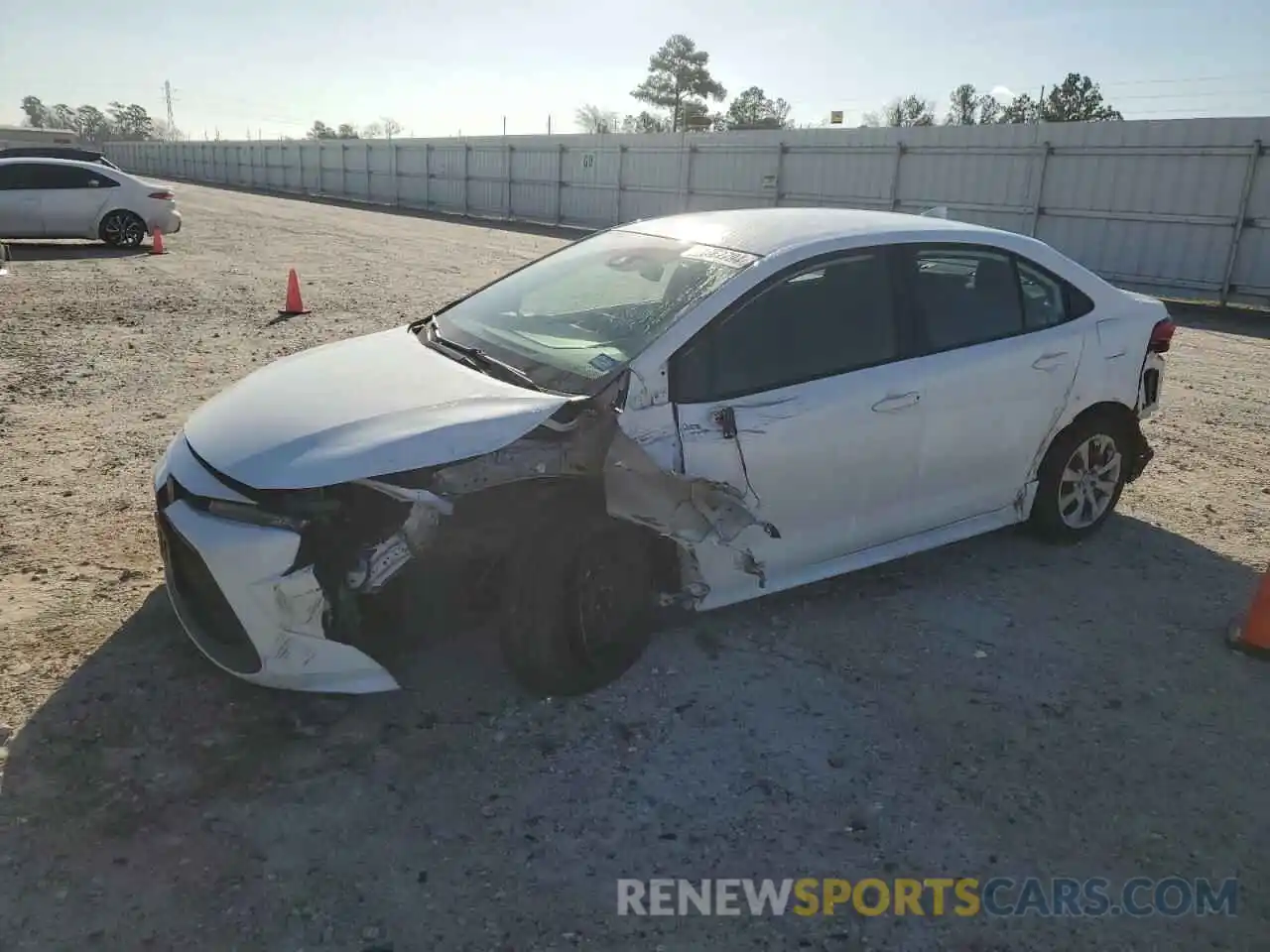 1 Photograph of a damaged car 5YFEPMAE8MP234448 TOYOTA COROLLA 2021