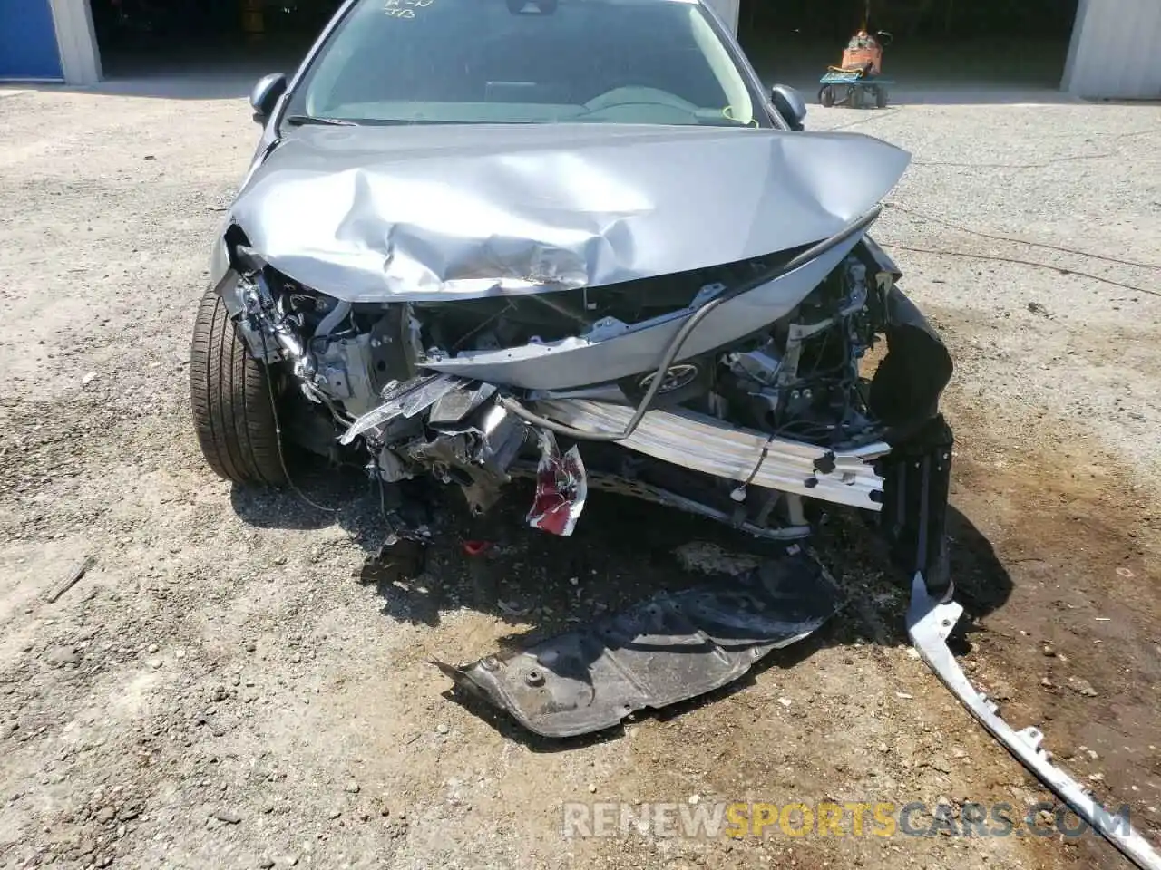 9 Photograph of a damaged car 5YFEPMAE8MP235714 TOYOTA COROLLA 2021