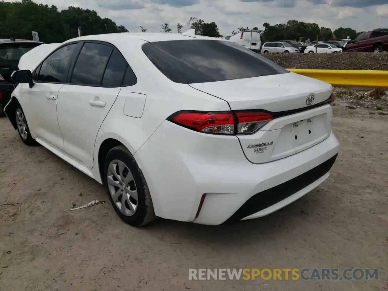 3 Photograph of a damaged car 5YFEPMAE8MP236166 TOYOTA COROLLA 2021