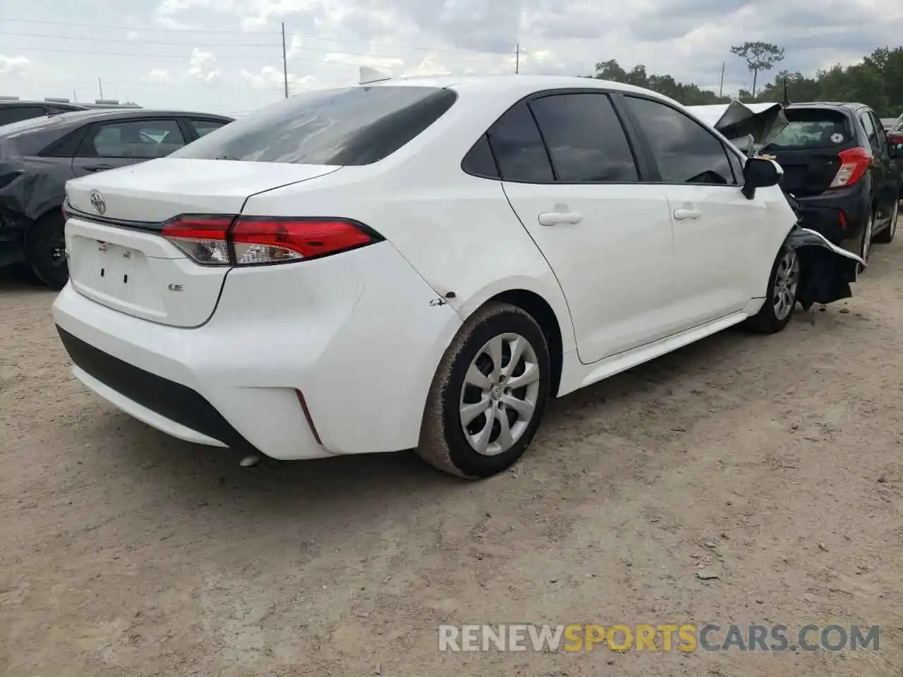 4 Photograph of a damaged car 5YFEPMAE8MP236166 TOYOTA COROLLA 2021