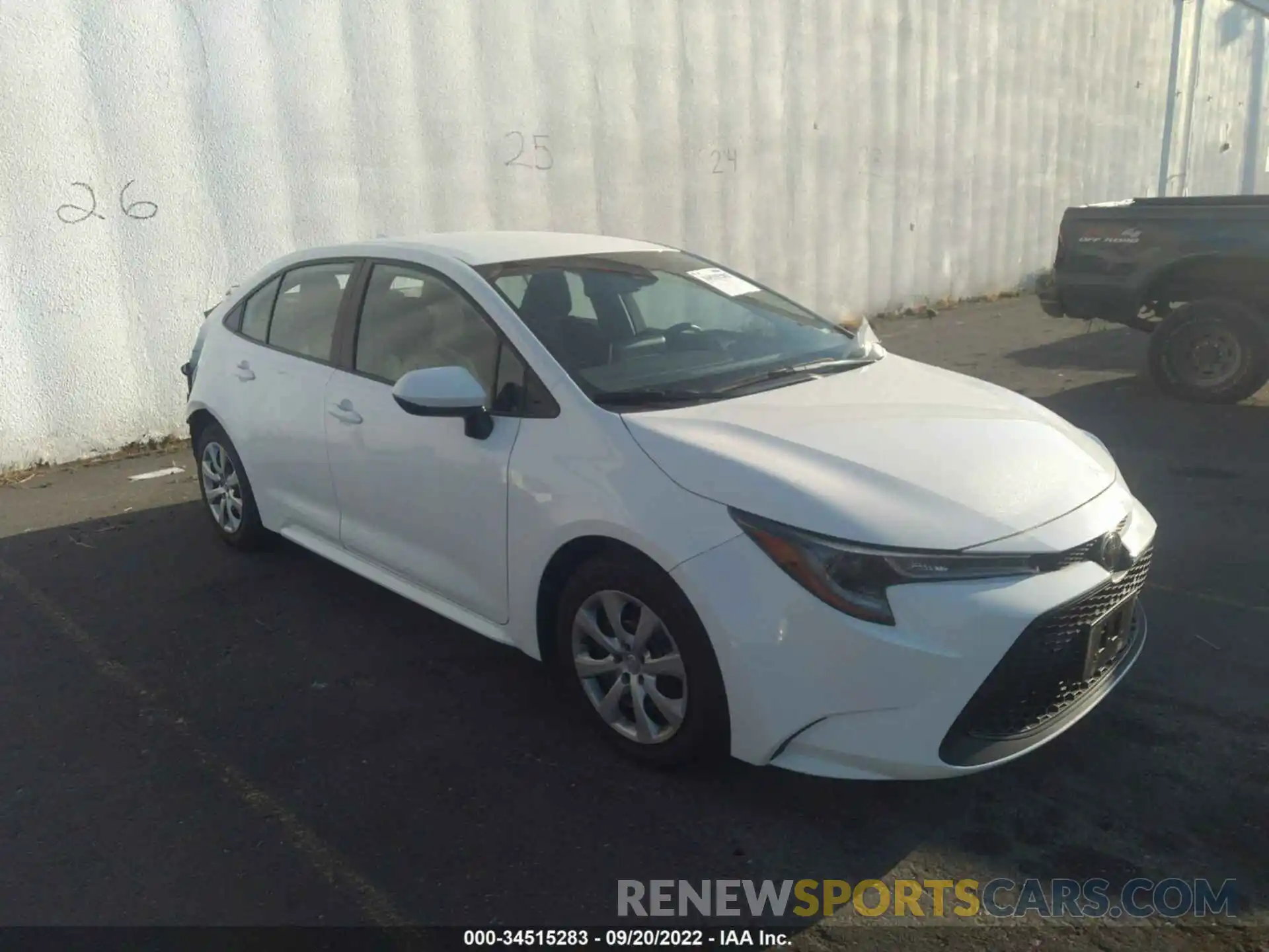 1 Photograph of a damaged car 5YFEPMAE8MP240184 TOYOTA COROLLA 2021