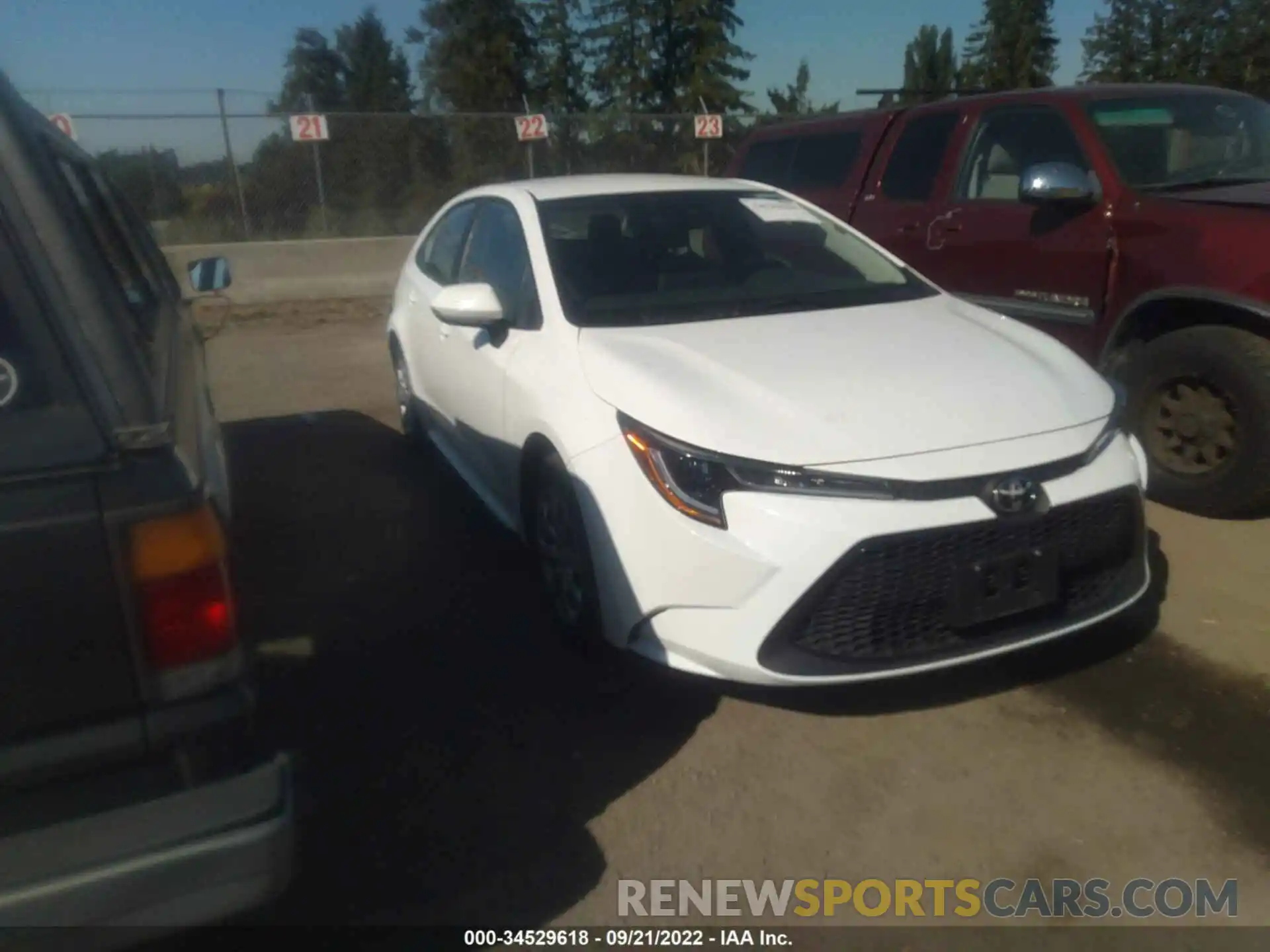 1 Photograph of a damaged car 5YFEPMAE8MP240704 TOYOTA COROLLA 2021