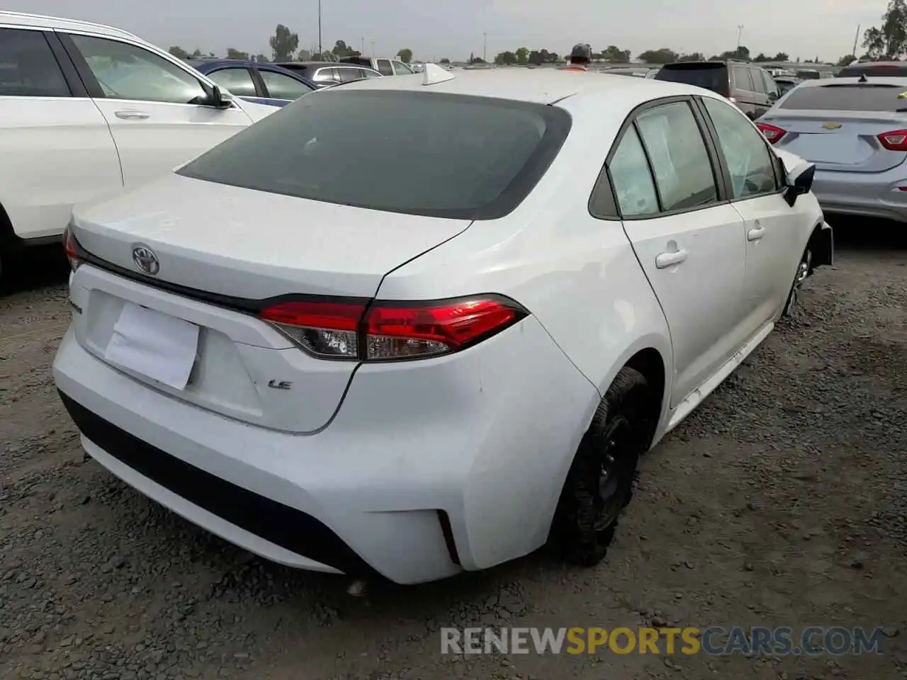 4 Photograph of a damaged car 5YFEPMAE8MP243179 TOYOTA COROLLA 2021