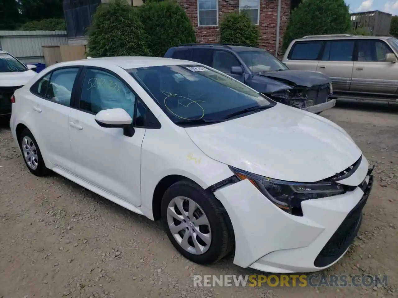 1 Photograph of a damaged car 5YFEPMAE8MP244168 TOYOTA COROLLA 2021