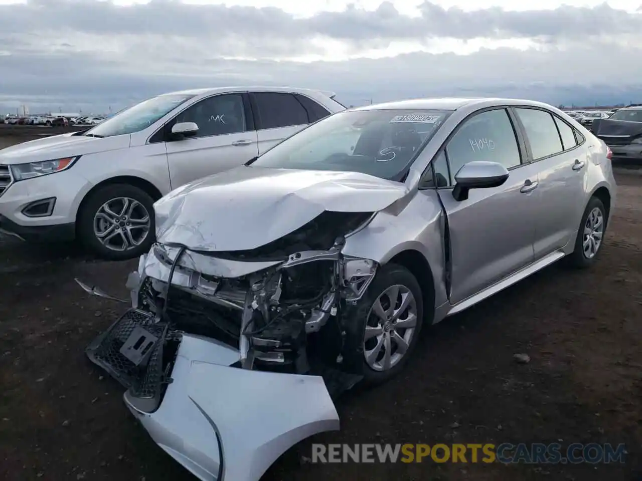 2 Photograph of a damaged car 5YFEPMAE8MP244249 TOYOTA COROLLA 2021