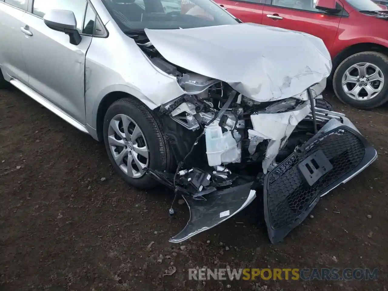 9 Photograph of a damaged car 5YFEPMAE8MP244249 TOYOTA COROLLA 2021