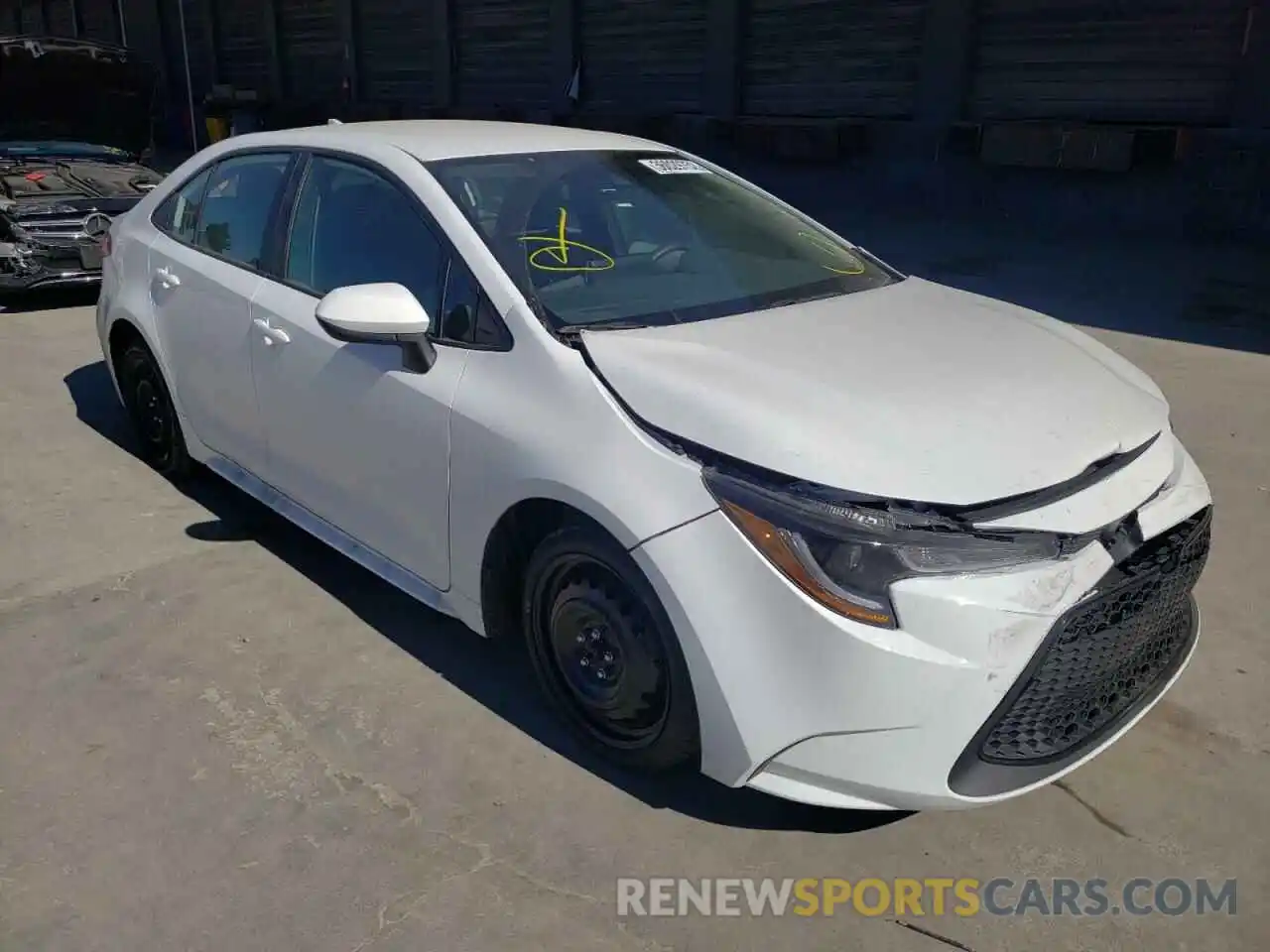 1 Photograph of a damaged car 5YFEPMAE8MP244381 TOYOTA COROLLA 2021