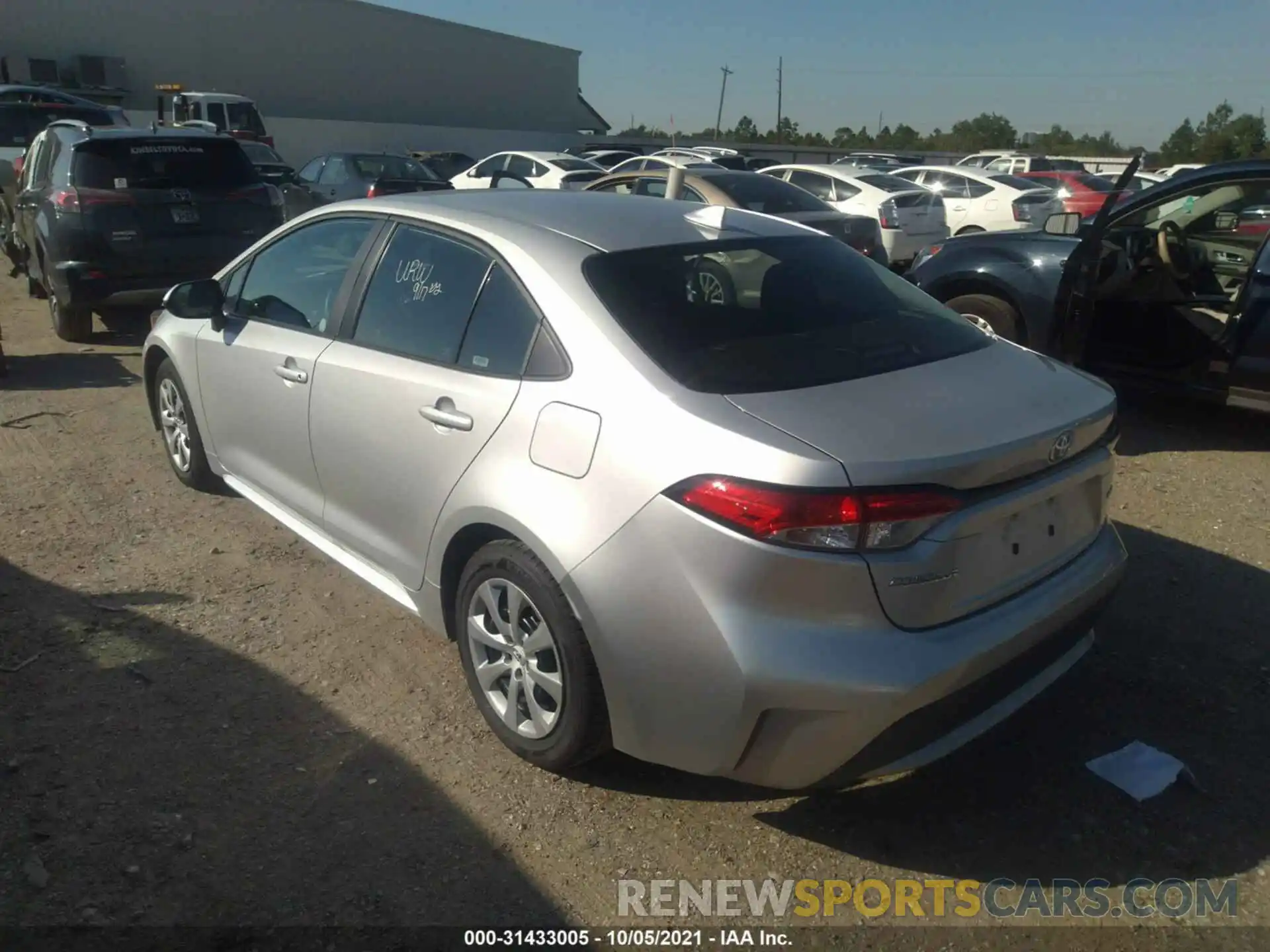 3 Photograph of a damaged car 5YFEPMAE8MP247264 TOYOTA COROLLA 2021