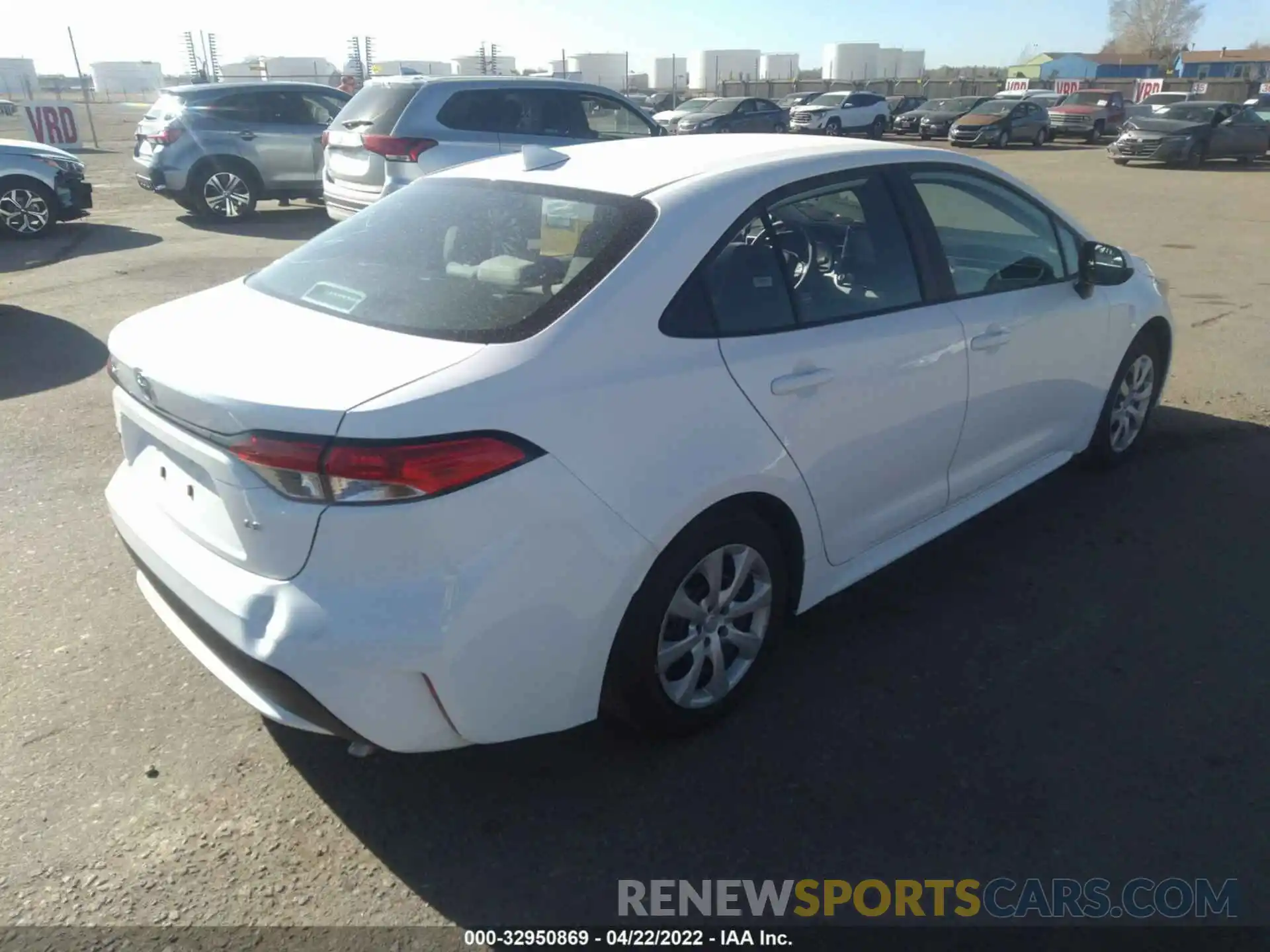 4 Photograph of a damaged car 5YFEPMAE8MP248351 TOYOTA COROLLA 2021