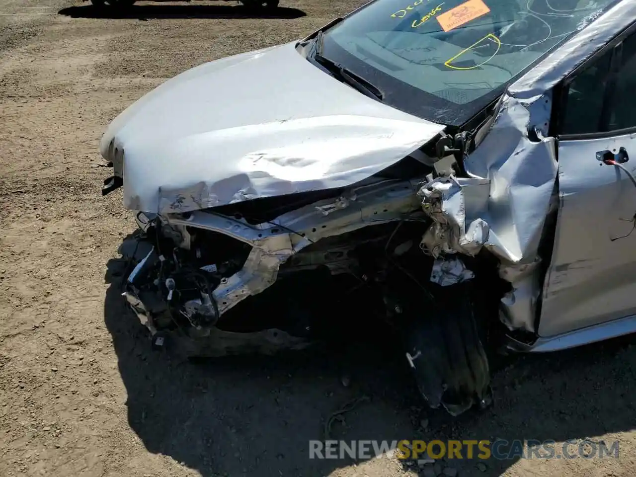 9 Photograph of a damaged car 5YFEPMAE8MP248673 TOYOTA COROLLA 2021