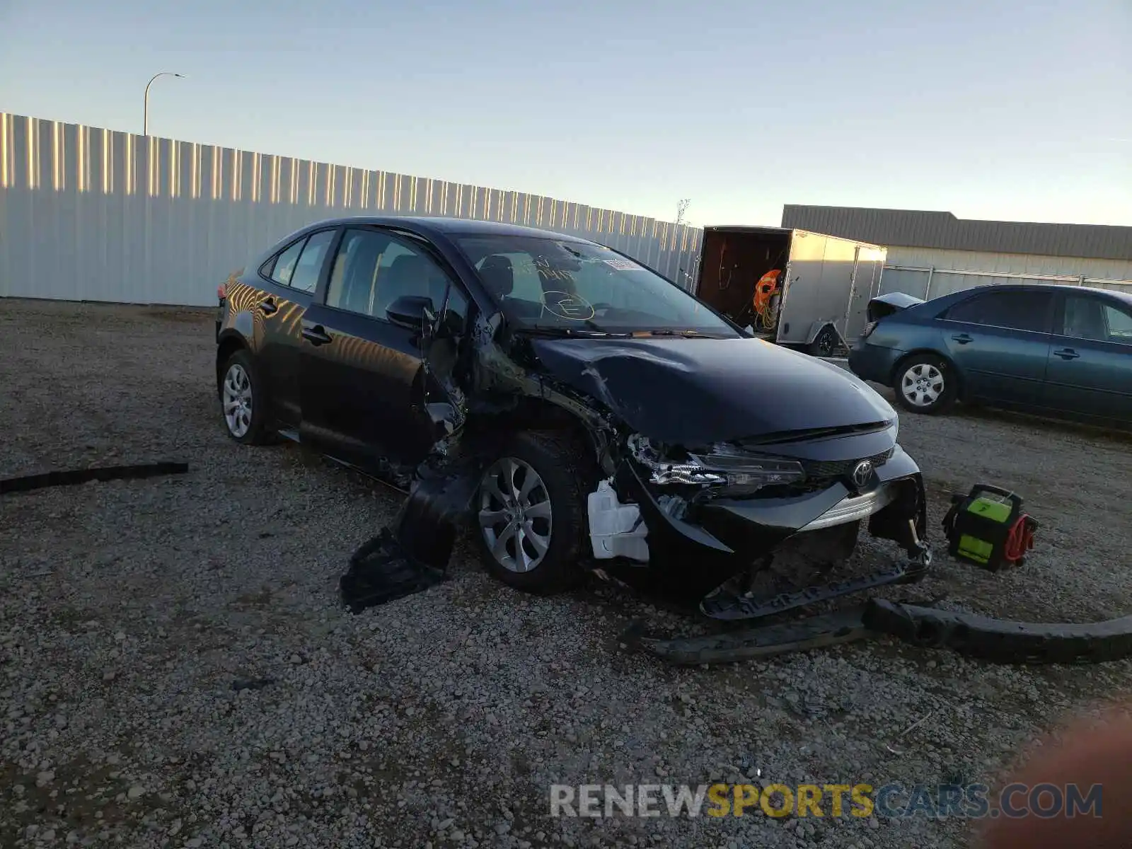 1 Photograph of a damaged car 5YFEPMAE8MP249418 TOYOTA COROLLA 2021