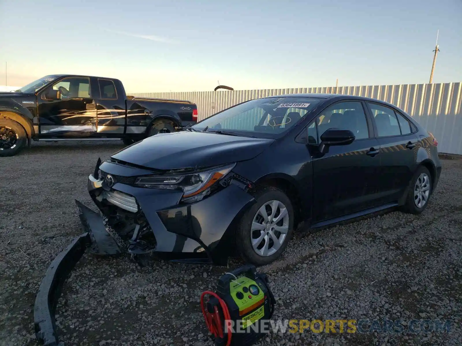 2 Photograph of a damaged car 5YFEPMAE8MP249418 TOYOTA COROLLA 2021