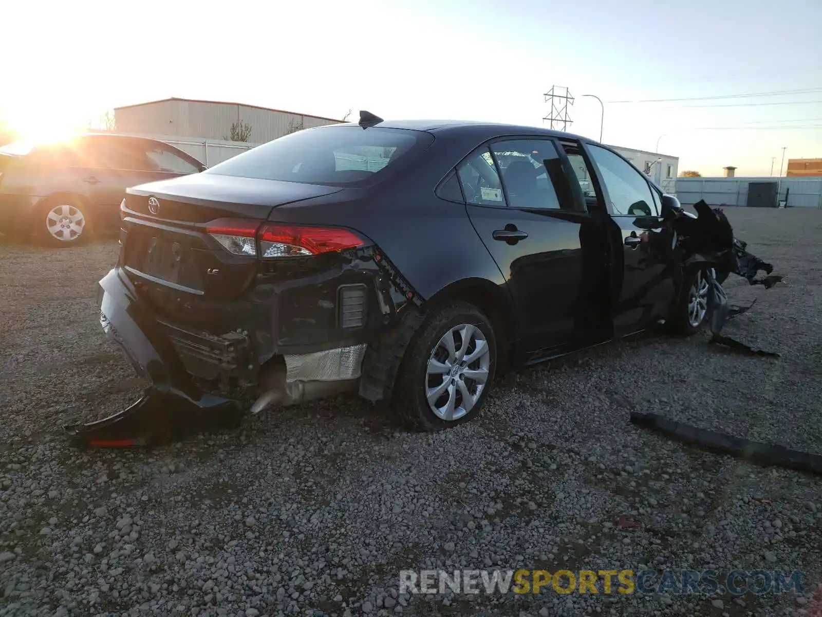 4 Photograph of a damaged car 5YFEPMAE8MP249418 TOYOTA COROLLA 2021