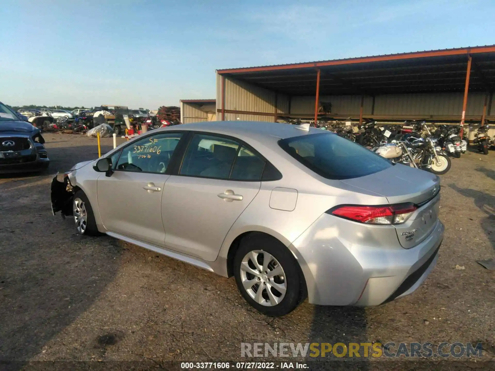 3 Photograph of a damaged car 5YFEPMAE8MP254523 TOYOTA COROLLA 2021