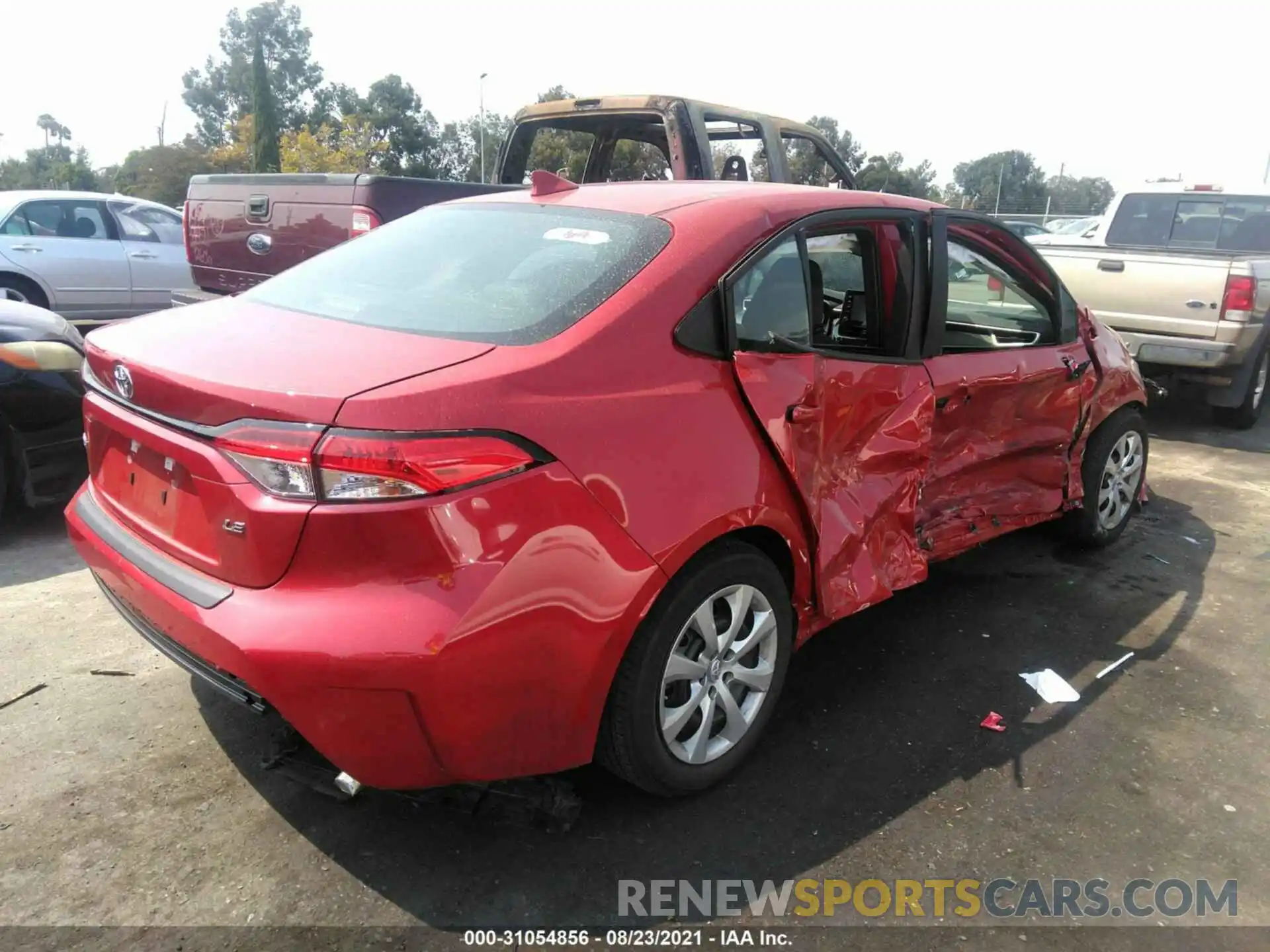 4 Photograph of a damaged car 5YFEPMAE8MP255512 TOYOTA COROLLA 2021