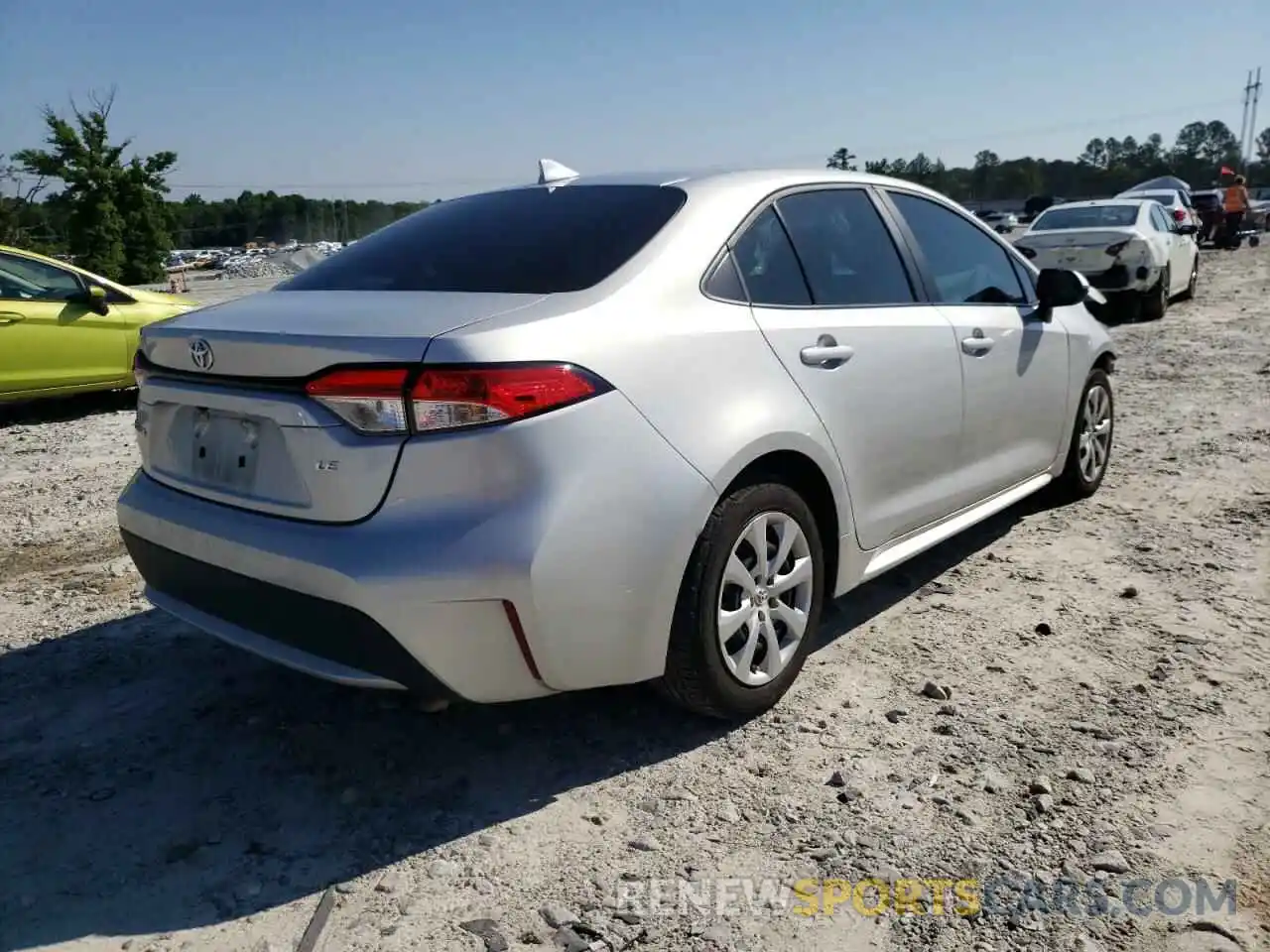 4 Photograph of a damaged car 5YFEPMAE8MP261388 TOYOTA COROLLA 2021