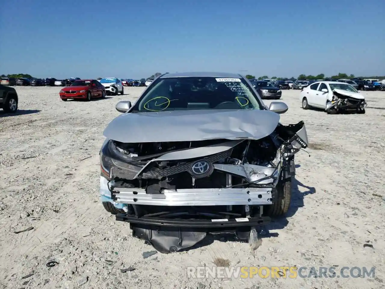 9 Photograph of a damaged car 5YFEPMAE8MP261388 TOYOTA COROLLA 2021