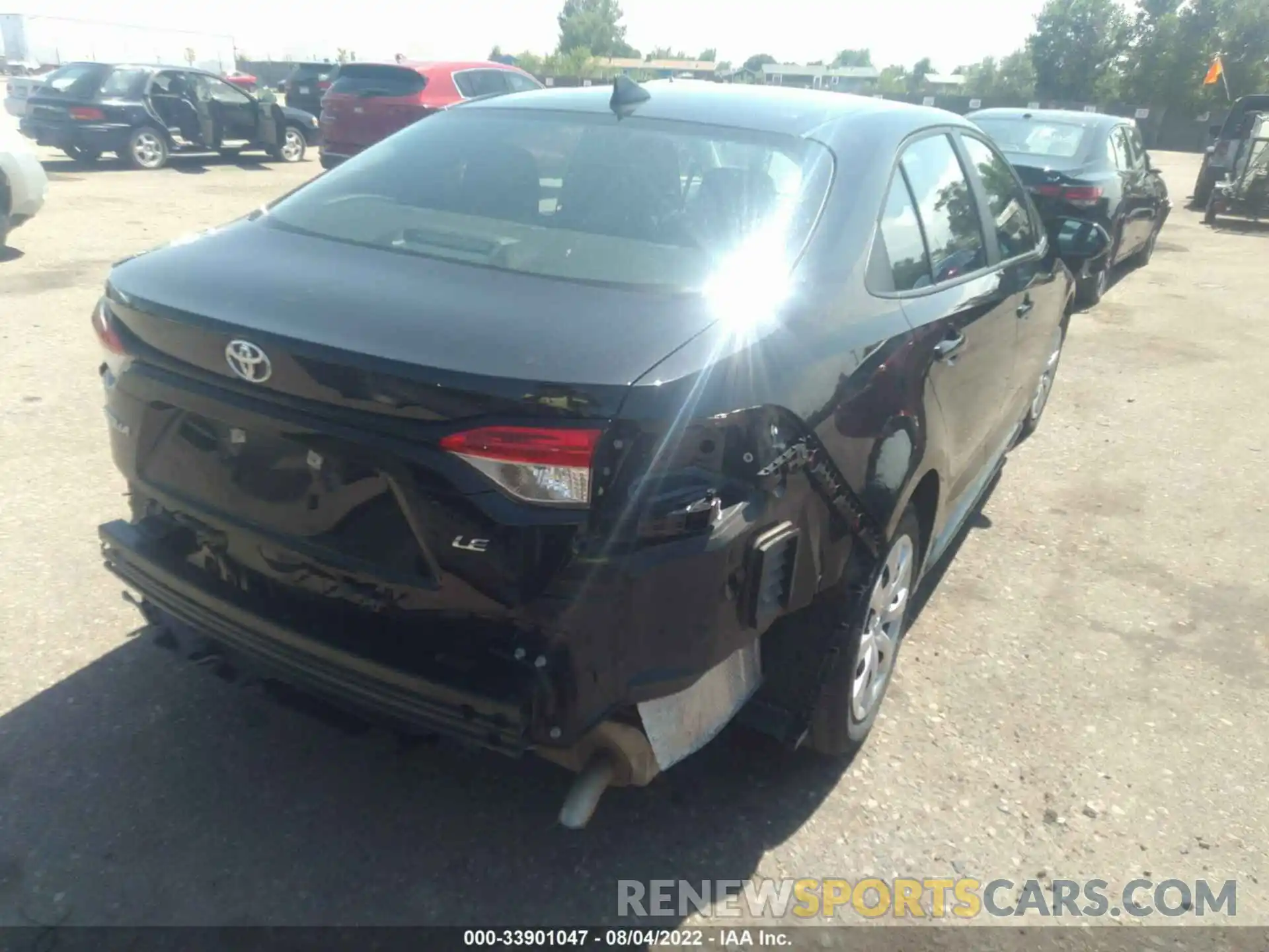 4 Photograph of a damaged car 5YFEPMAE8MP262086 TOYOTA COROLLA 2021