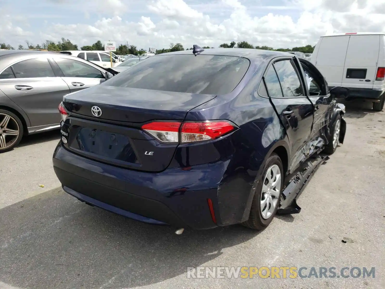 4 Photograph of a damaged car 5YFEPMAE8MP262511 TOYOTA COROLLA 2021