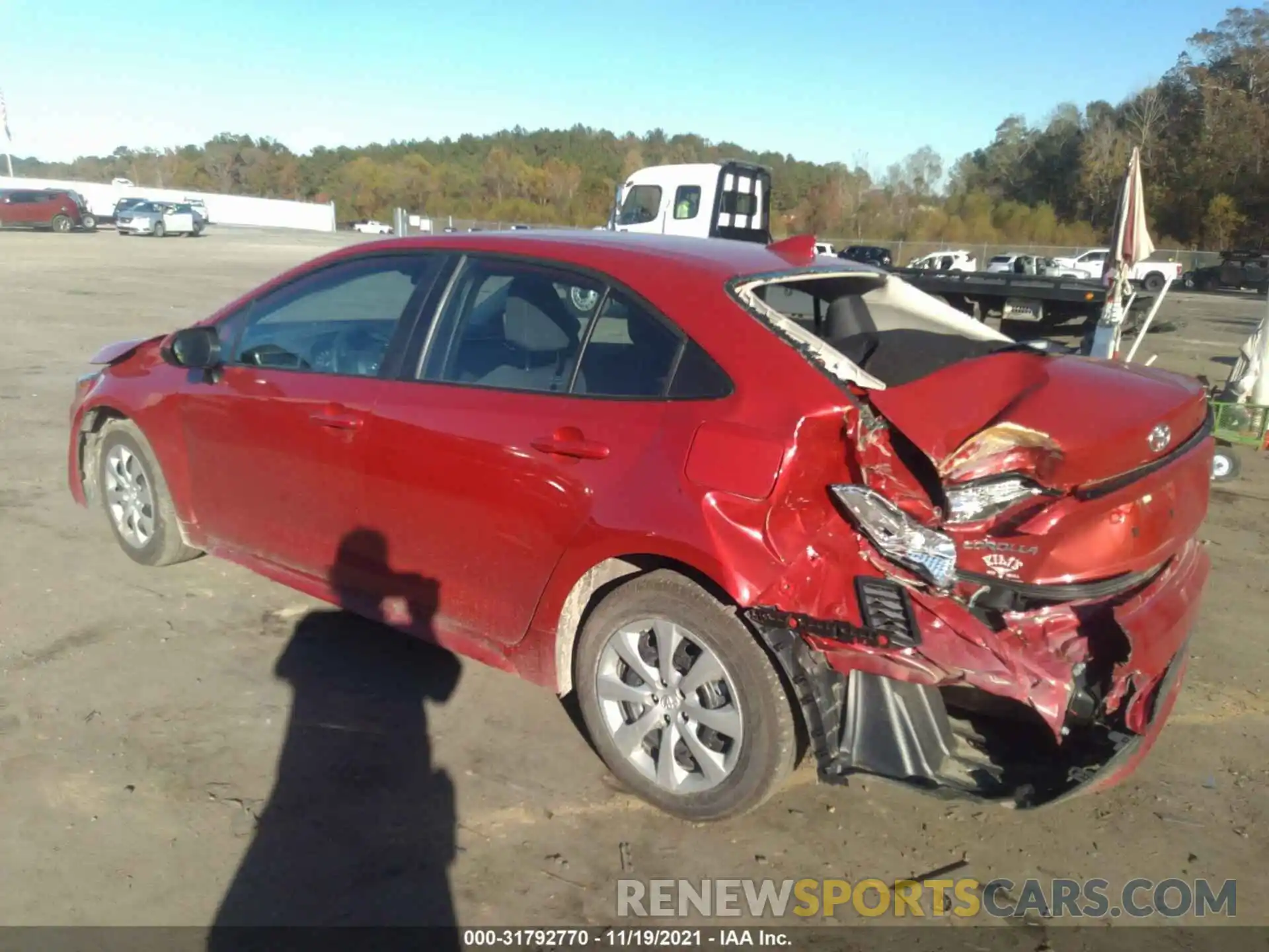 2 Photograph of a damaged car 5YFEPMAE8MP262797 TOYOTA COROLLA 2021