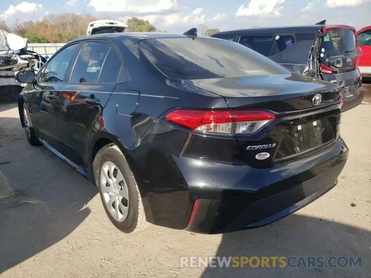 3 Photograph of a damaged car 5YFEPMAE8MP263299 TOYOTA COROLLA 2021